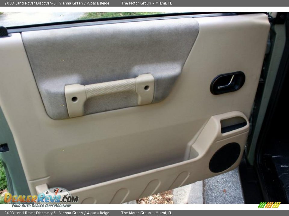 Door Panel of 2003 Land Rover Discovery S Photo #25