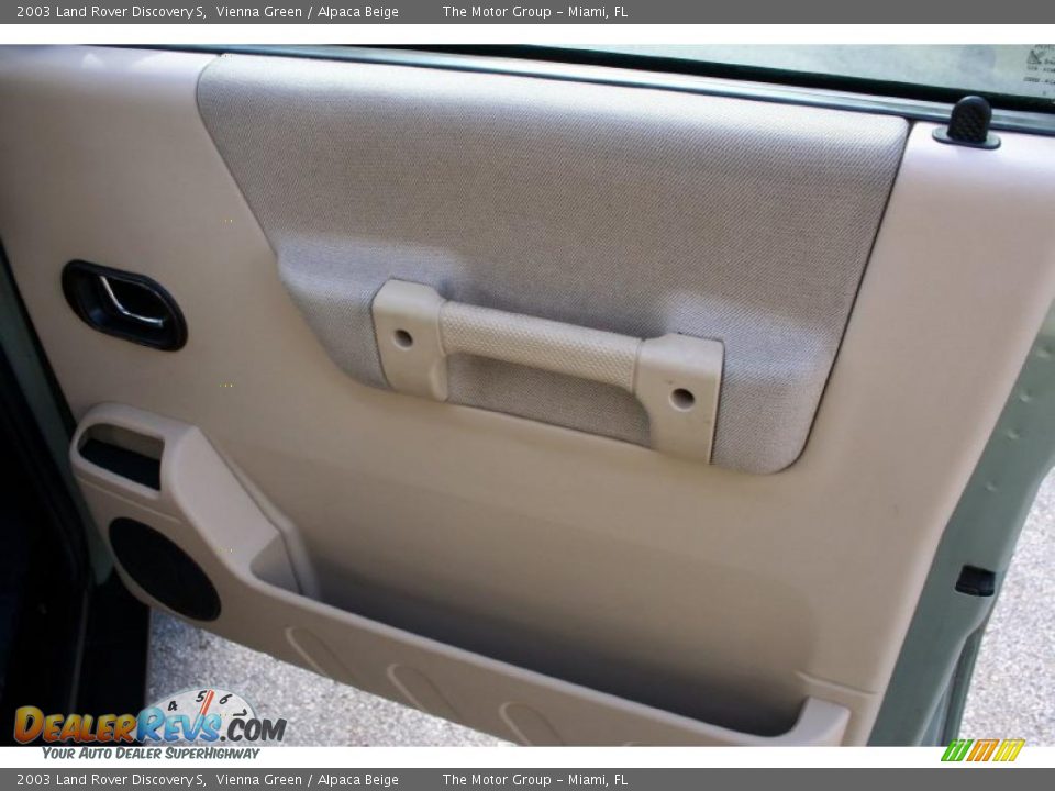 Door Panel of 2003 Land Rover Discovery S Photo #26