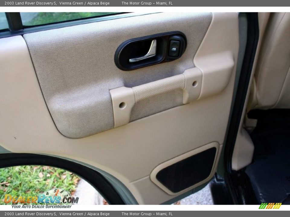 Door Panel of 2003 Land Rover Discovery S Photo #27