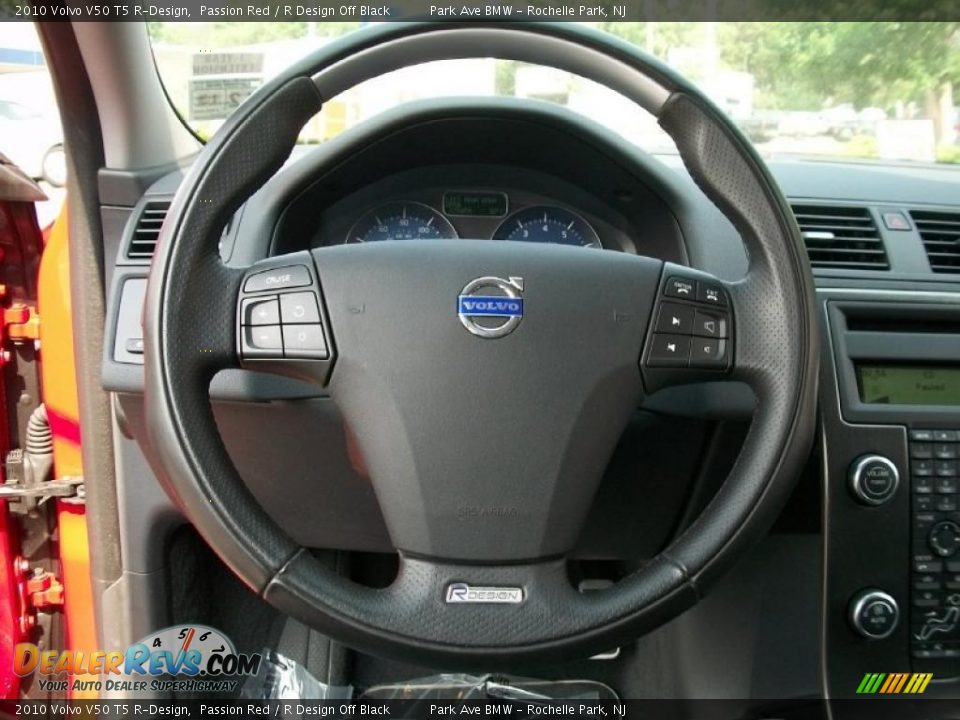 2010 Volvo V50 T5 R-Design Steering Wheel Photo #15