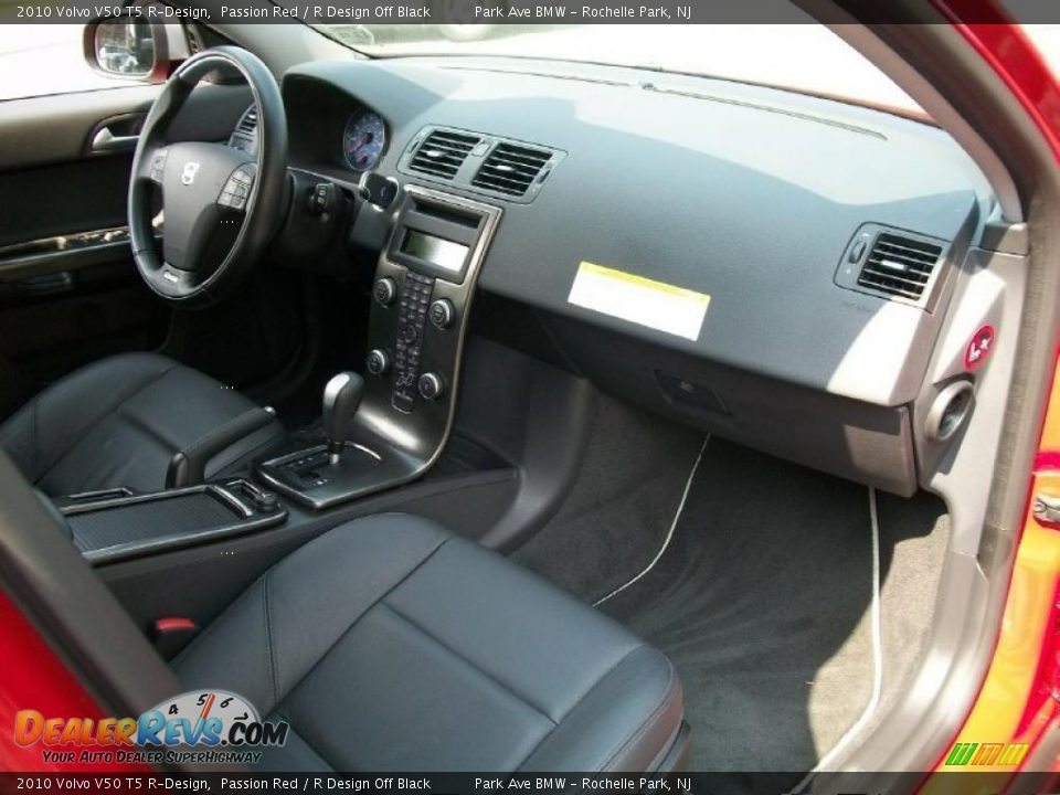 R Design Off Black Interior - 2010 Volvo V50 T5 R-Design Photo #26