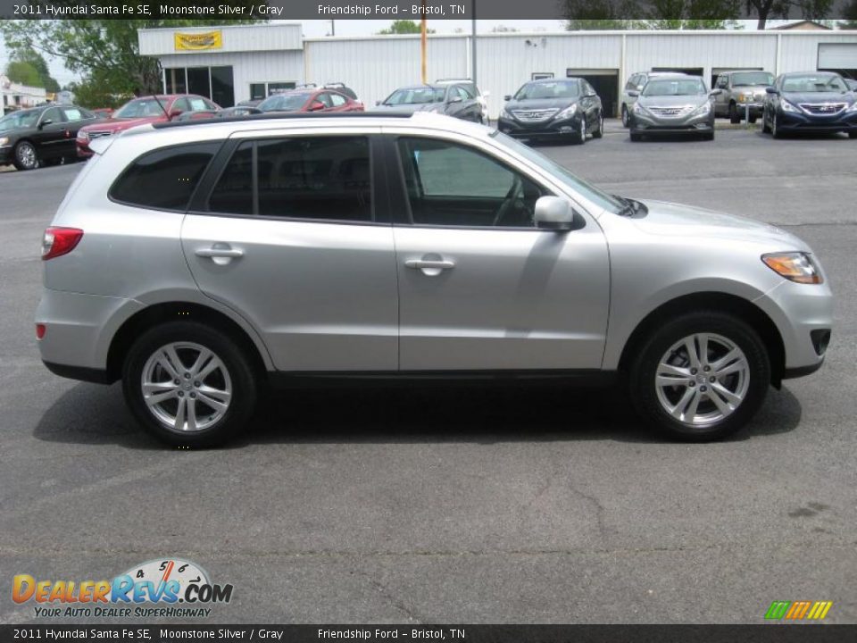 2011 Hyundai Santa Fe SE Moonstone Silver / Gray Photo #5