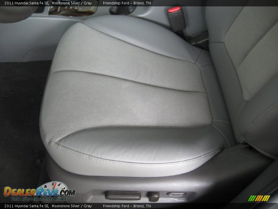 2011 Hyundai Santa Fe SE Moonstone Silver / Gray Photo #14