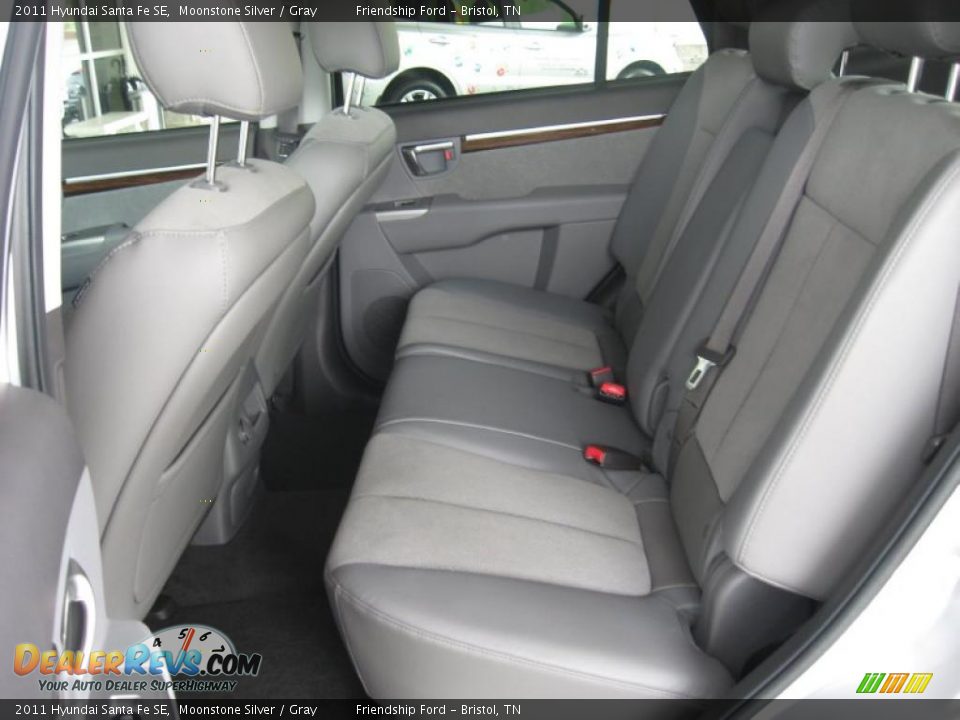 Gray Interior - 2011 Hyundai Santa Fe SE Photo #16