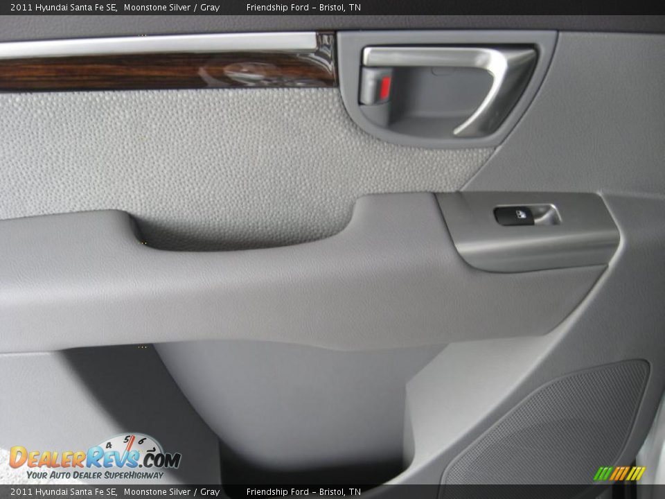 2011 Hyundai Santa Fe SE Moonstone Silver / Gray Photo #18