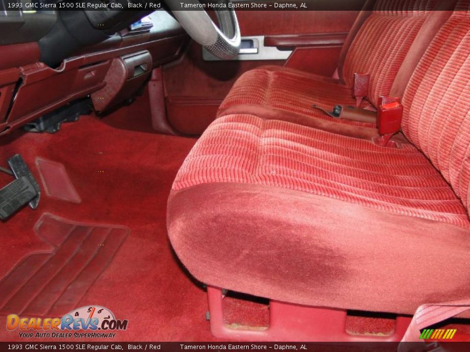 1993 GMC Sierra 1500 SLE Regular Cab Black / Red Photo #13