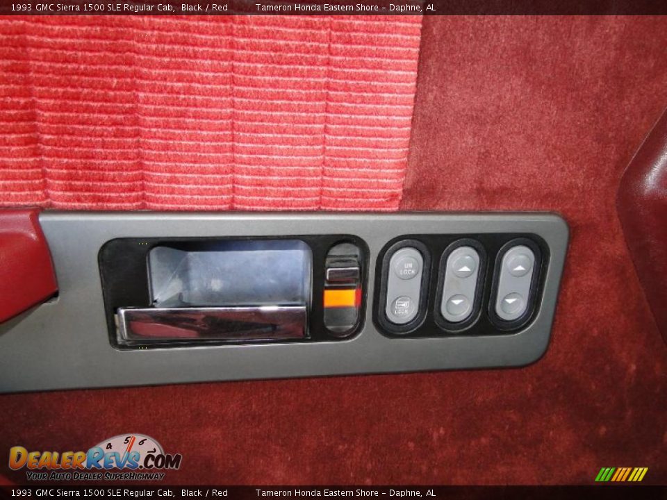 1993 GMC Sierra 1500 SLE Regular Cab Black / Red Photo #14