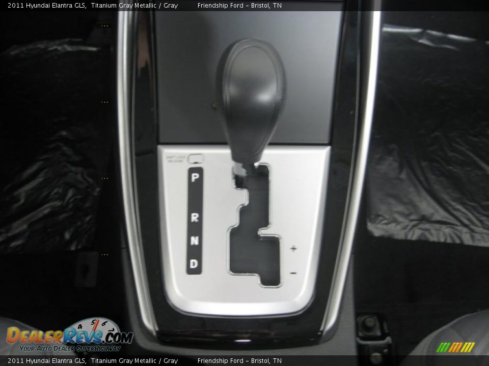 2011 Hyundai Elantra GLS Shifter Photo #26