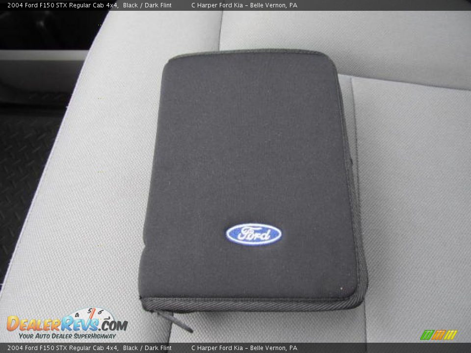 2004 Ford F150 STX Regular Cab 4x4 Black / Dark Flint Photo #23