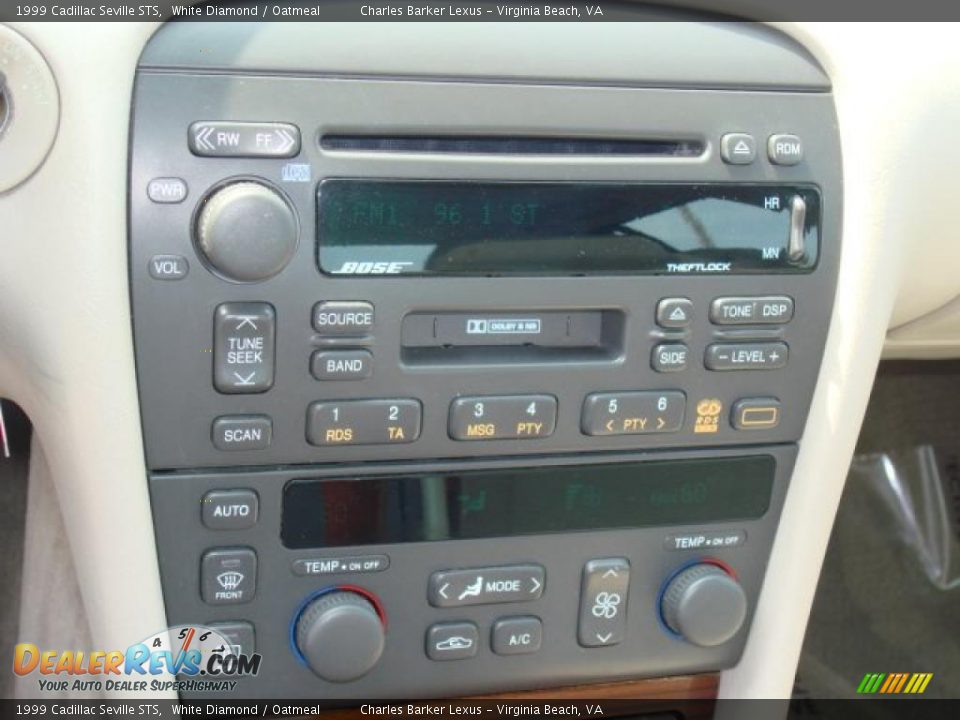 Controls of 1999 Cadillac Seville STS Photo #13