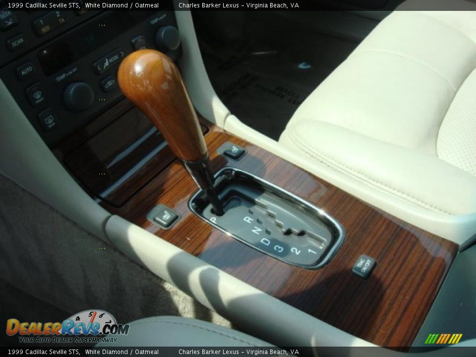1999 Cadillac Seville STS Shifter Photo #16