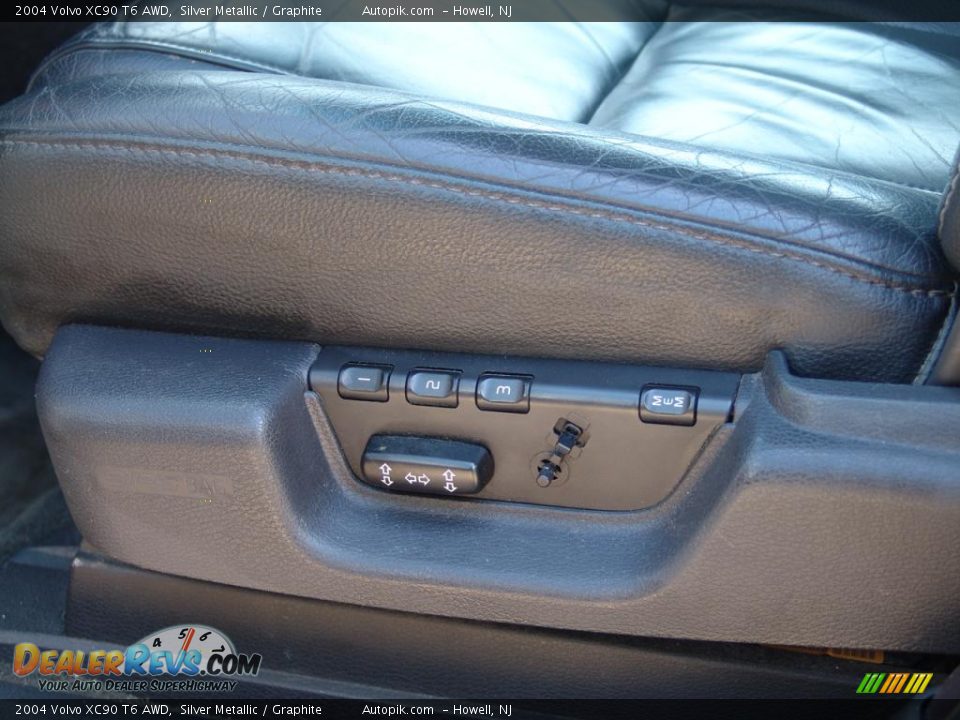2004 Volvo XC90 T6 AWD Silver Metallic / Graphite Photo #20