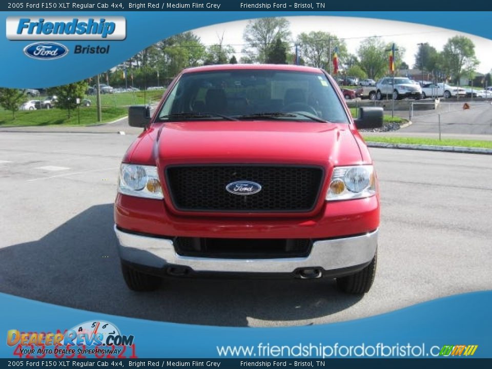 2005 Ford F150 XLT Regular Cab 4x4 Bright Red / Medium Flint Grey Photo #3