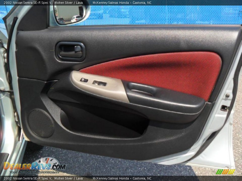 Door Panel of 2002 Nissan Sentra SE-R Spec V Photo #23