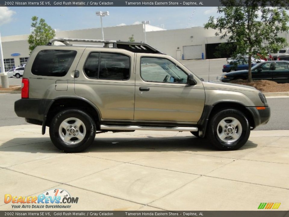 2002 Nissan Xterra SE V6 Gold Rush Metallic / Gray Celadon Photo #4