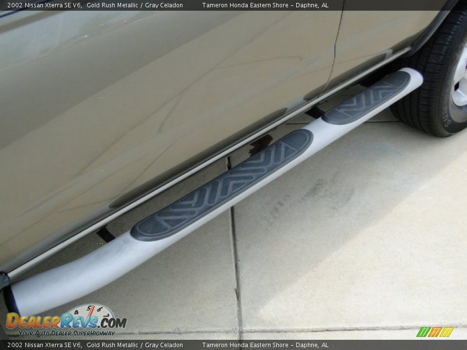 2002 Nissan Xterra SE V6 Gold Rush Metallic / Gray Celadon Photo #11
