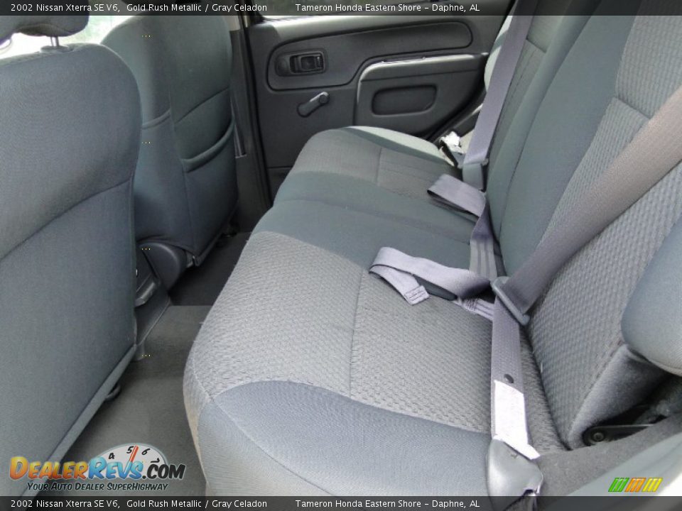 2002 Nissan Xterra SE V6 Gold Rush Metallic / Gray Celadon Photo #27