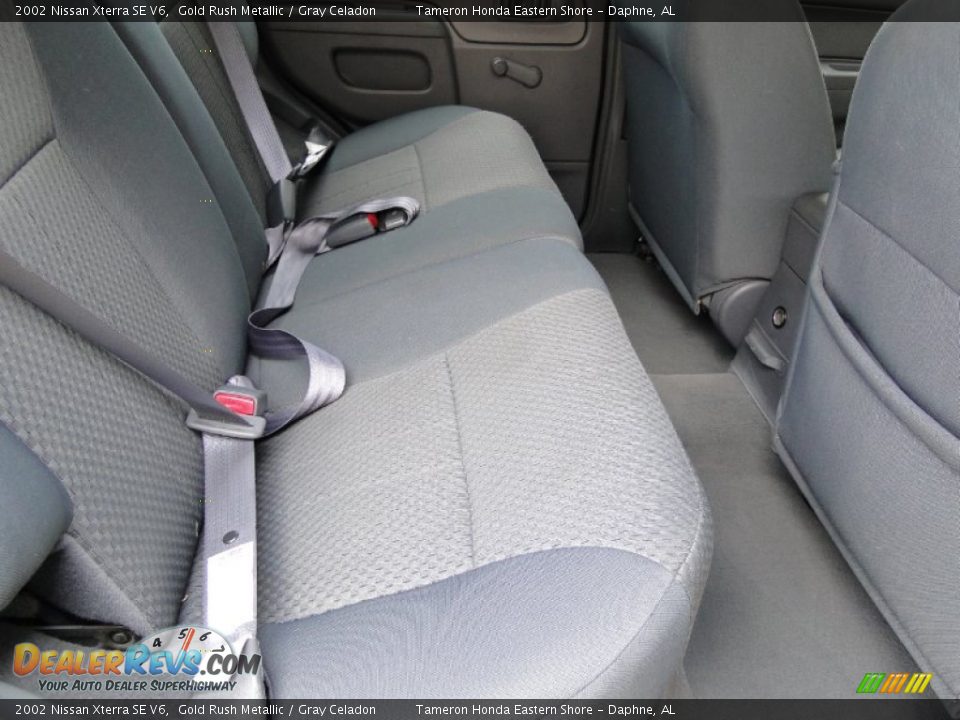 2002 Nissan Xterra SE V6 Gold Rush Metallic / Gray Celadon Photo #29