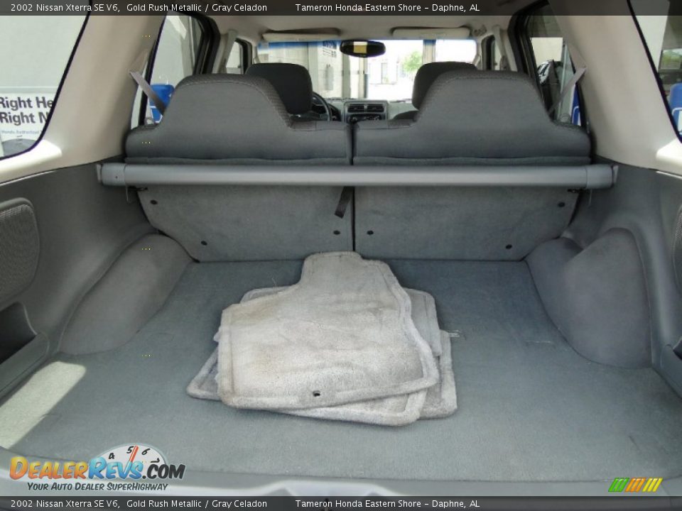 2002 Nissan Xterra SE V6 Gold Rush Metallic / Gray Celadon Photo #31
