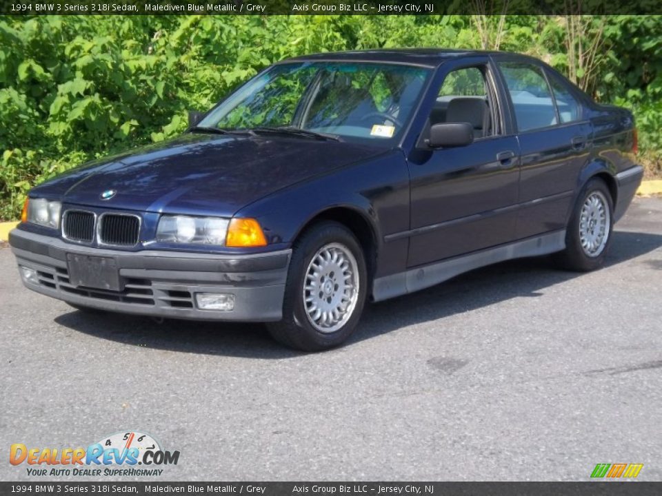 1994 BMW 3 Series 318i Sedan Malediven Blue Metallic / Grey Photo #1