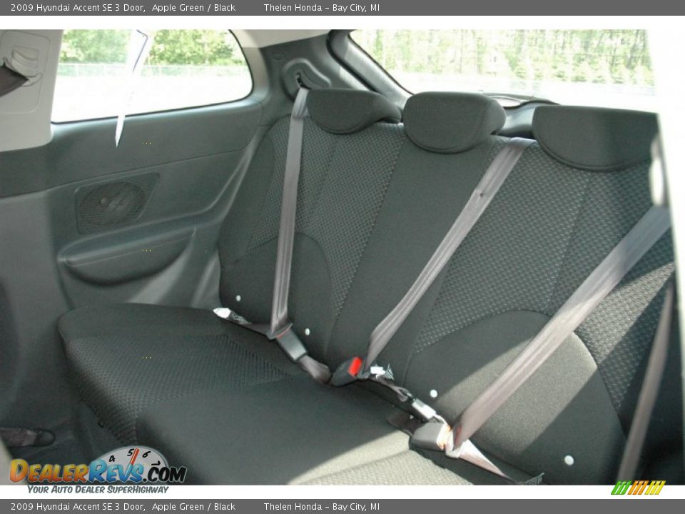 Black Interior - 2009 Hyundai Accent SE 3 Door Photo #9