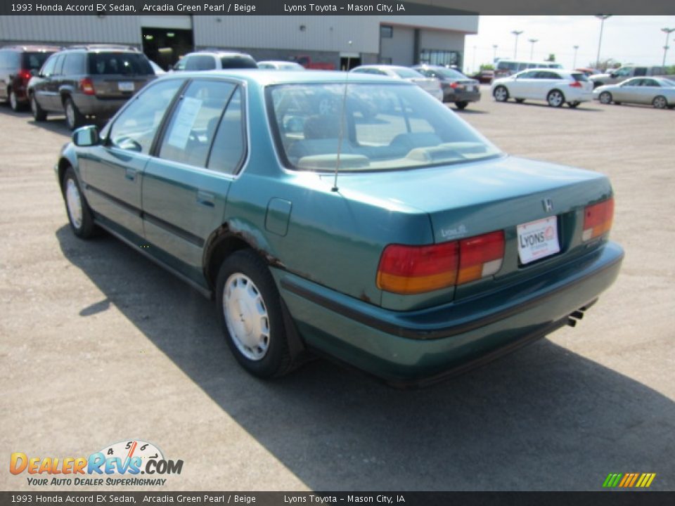 1993 Honda Accord EX Sedan Arcadia Green Pearl / Beige Photo #10