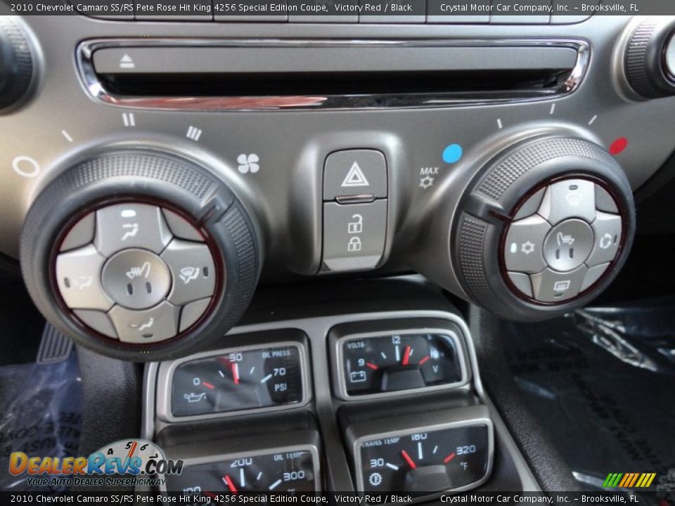 Controls of 2010 Chevrolet Camaro SS/RS Pete Rose Hit King 4256 Special Edition Coupe Photo #31