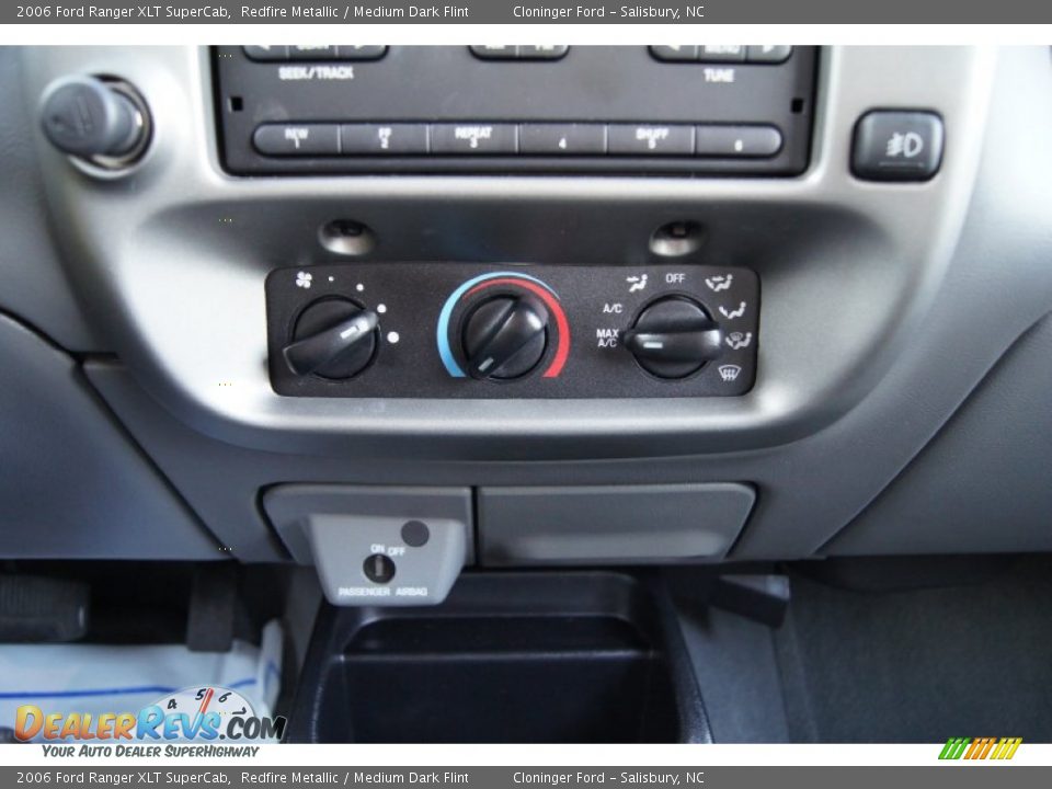 Controls of 2006 Ford Ranger XLT SuperCab Photo #27