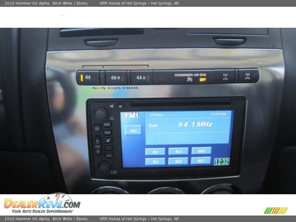2010 Hummer H3 Alpha Birch White / Ebony Photo #25