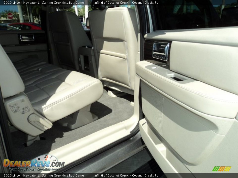 2010 Lincoln Navigator L Sterling Grey Metallic / Camel Photo #21