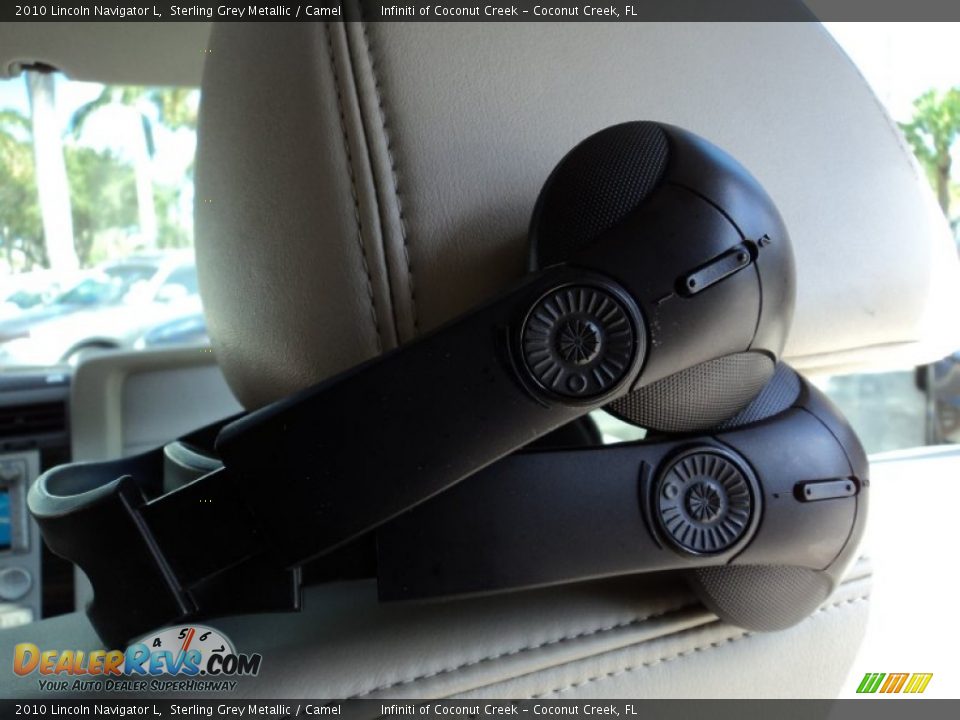 2010 Lincoln Navigator L Sterling Grey Metallic / Camel Photo #30