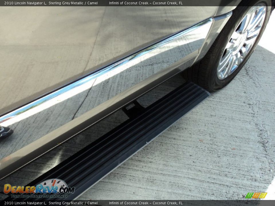 2010 Lincoln Navigator L Sterling Grey Metallic / Camel Photo #35
