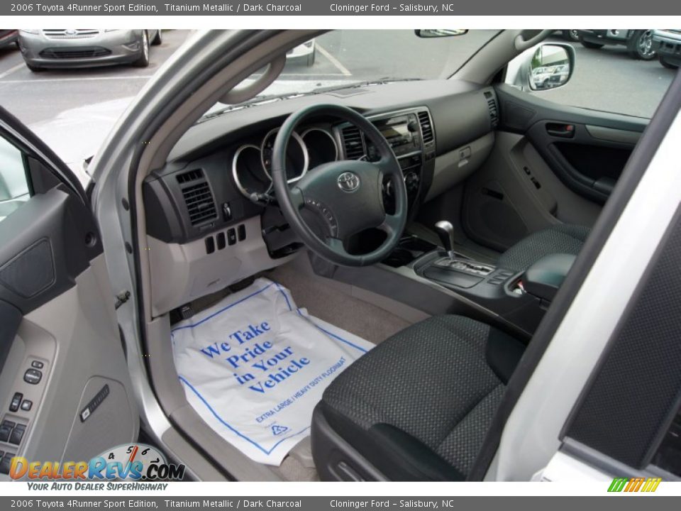 Dark Charcoal Interior - 2006 Toyota 4Runner Sport Edition Photo #29