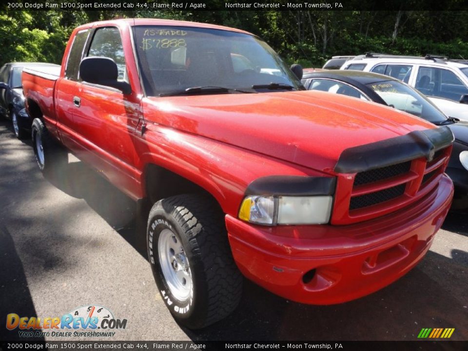2000 Dodge Ram 1500 Sport Extended Cab 4x4 Flame Red / Agate Photo #1