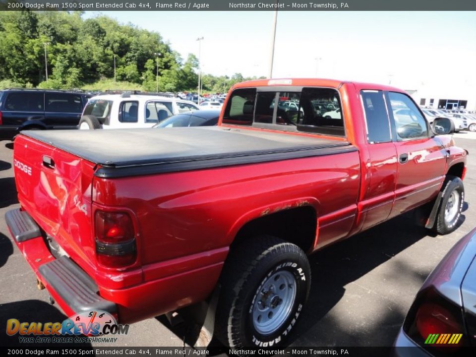 2000 Dodge Ram 1500 Sport Extended Cab 4x4 Flame Red / Agate Photo #2
