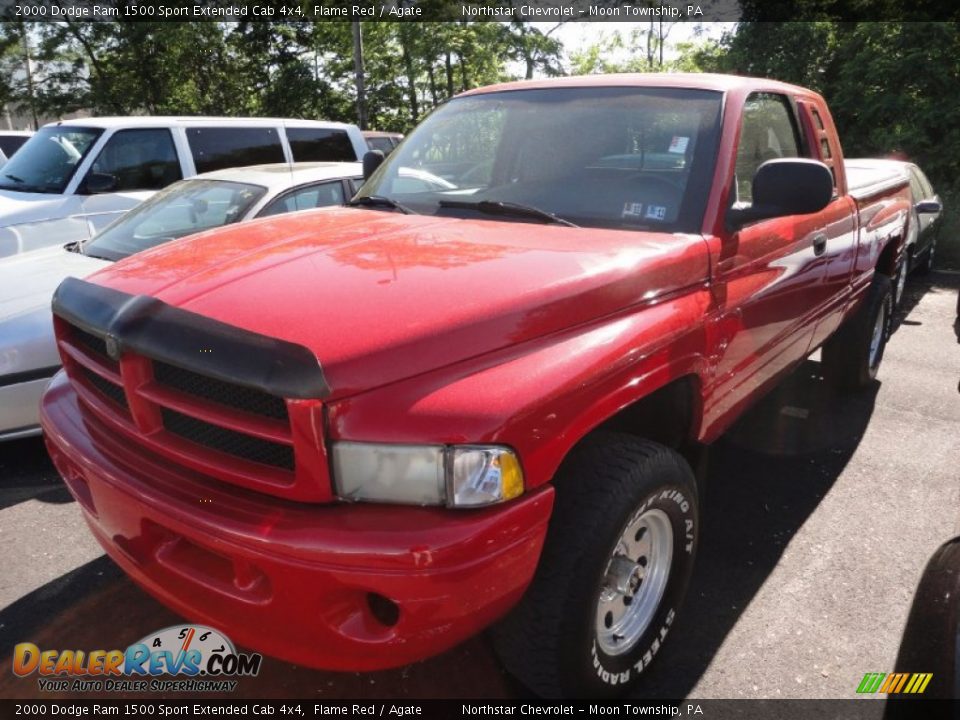 2000 Dodge Ram 1500 Sport Extended Cab 4x4 Flame Red / Agate Photo #5