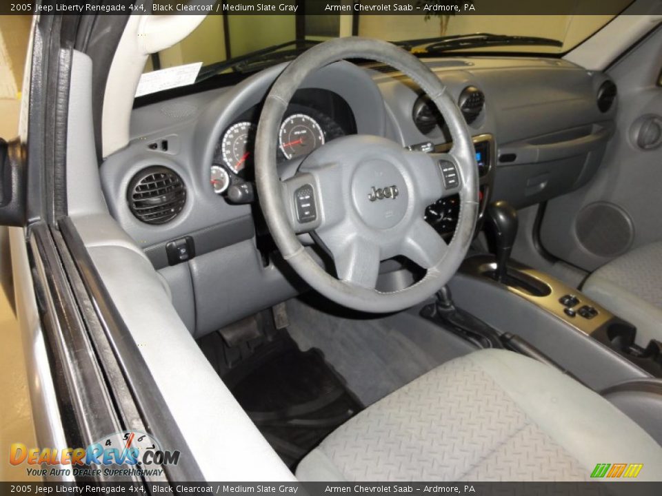 2005 Jeep Liberty Renegade 4x4 Black Clearcoat / Medium Slate Gray Photo #11