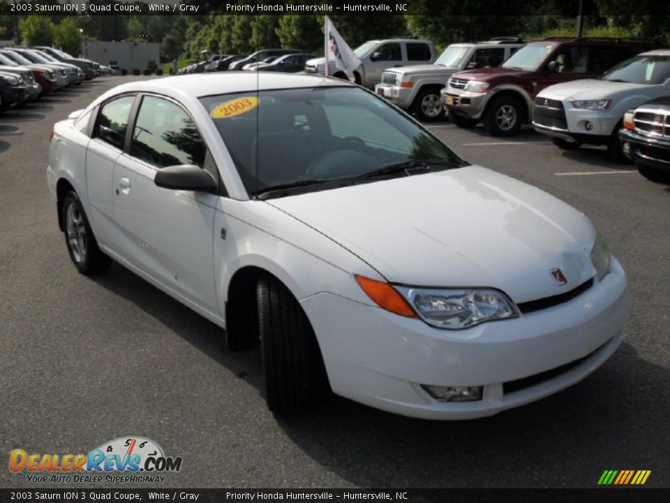 2003 Saturn ION 3 Quad Coupe White / Gray Photo #5