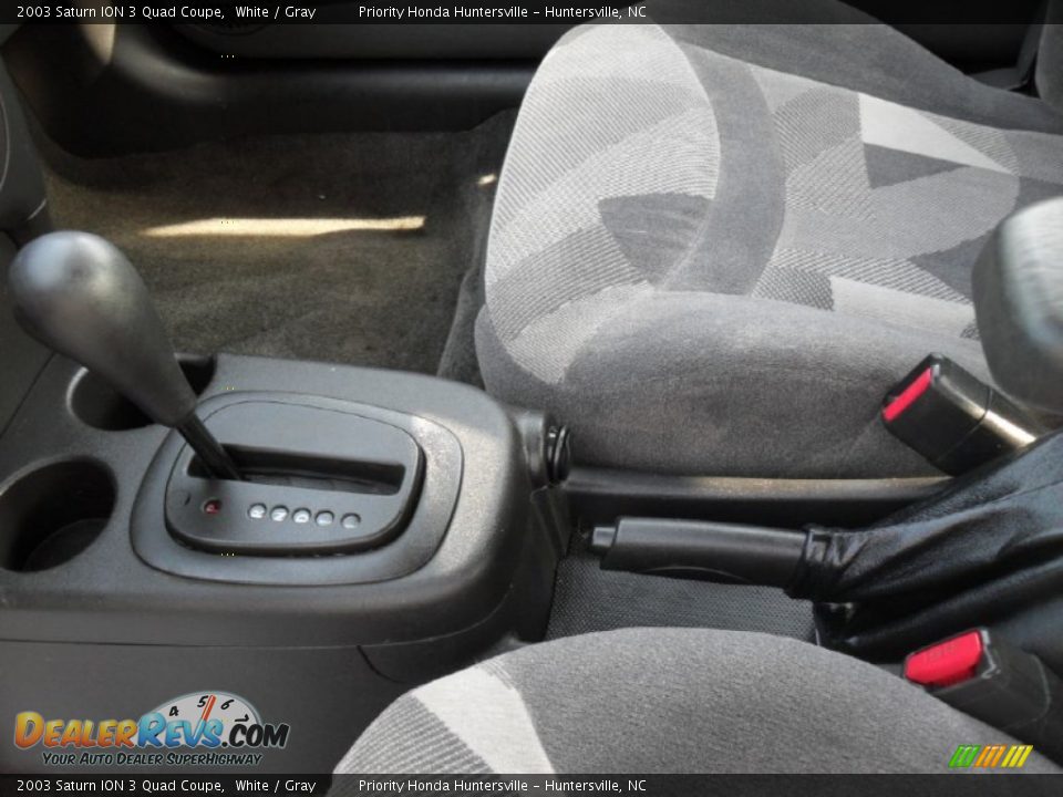 2003 Saturn ION 3 Quad Coupe White / Gray Photo #9