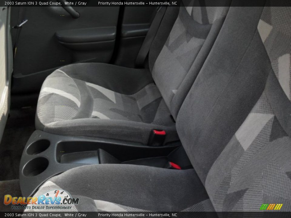 2003 Saturn ION 3 Quad Coupe White / Gray Photo #13
