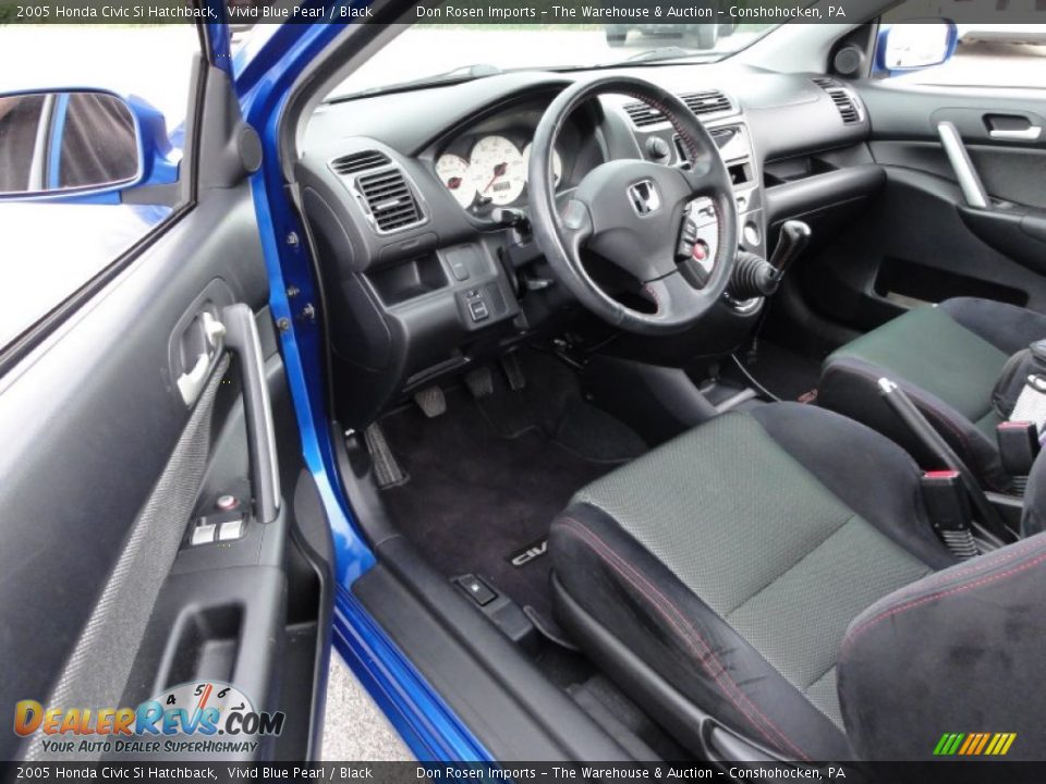 Black Interior - 2005 Honda Civic Si Hatchback Photo #13