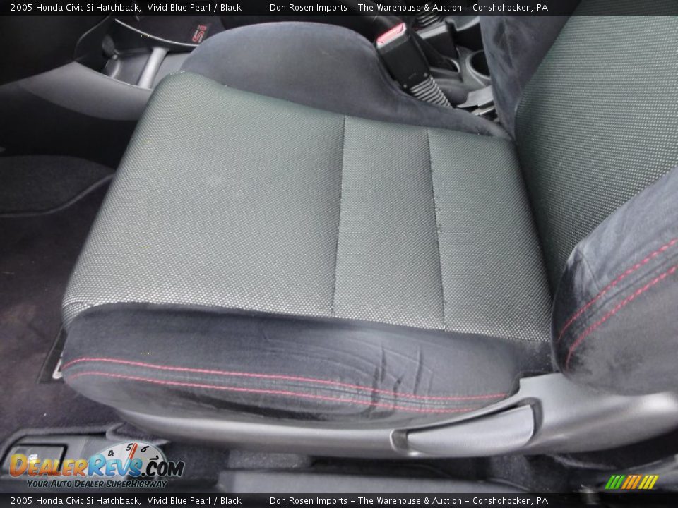 Black Interior - 2005 Honda Civic Si Hatchback Photo #16
