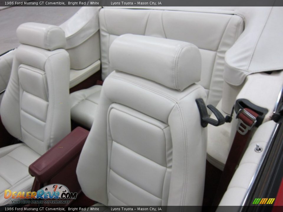 White Interior - 1986 Ford Mustang GT Convertible Photo #4