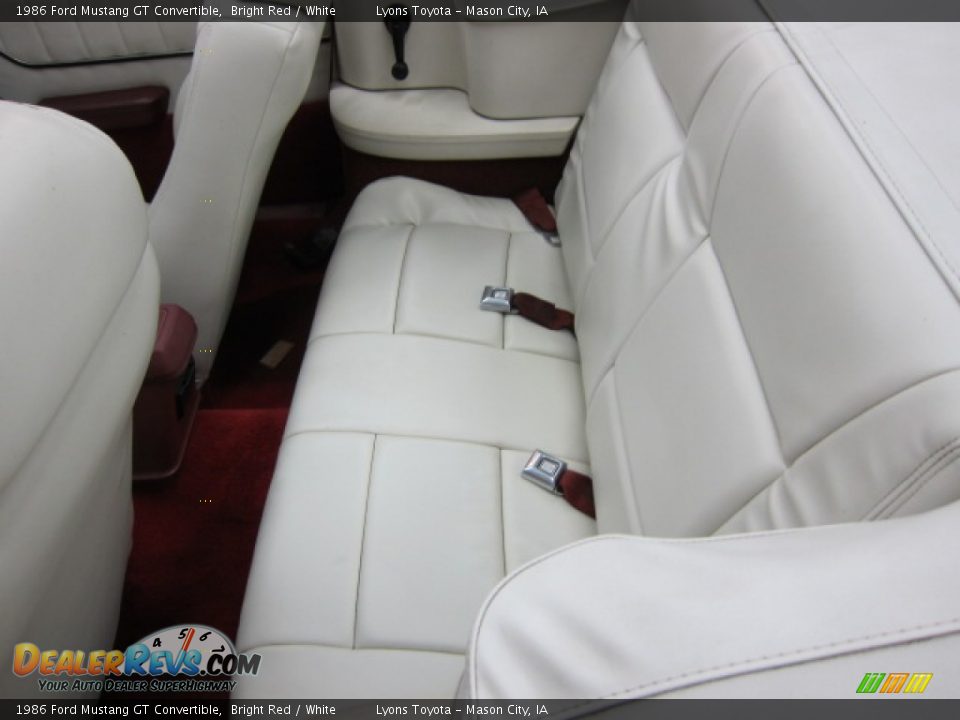 White Interior - 1986 Ford Mustang GT Convertible Photo #5