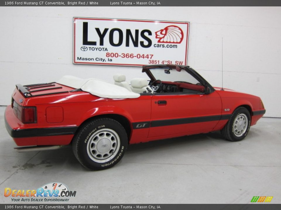 1986 Ford Mustang GT Convertible Bright Red / White Photo #7