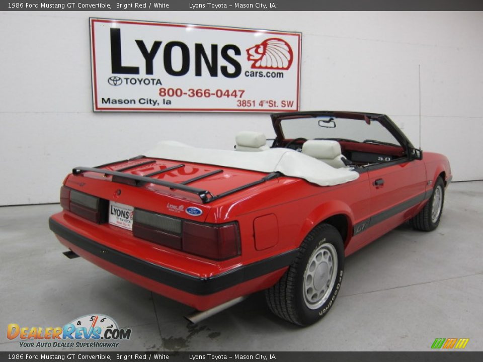 1986 Ford Mustang GT Convertible Bright Red / White Photo #8