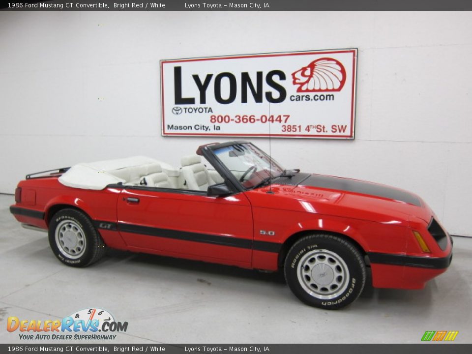 1986 Ford Mustang GT Convertible Bright Red / White Photo #12