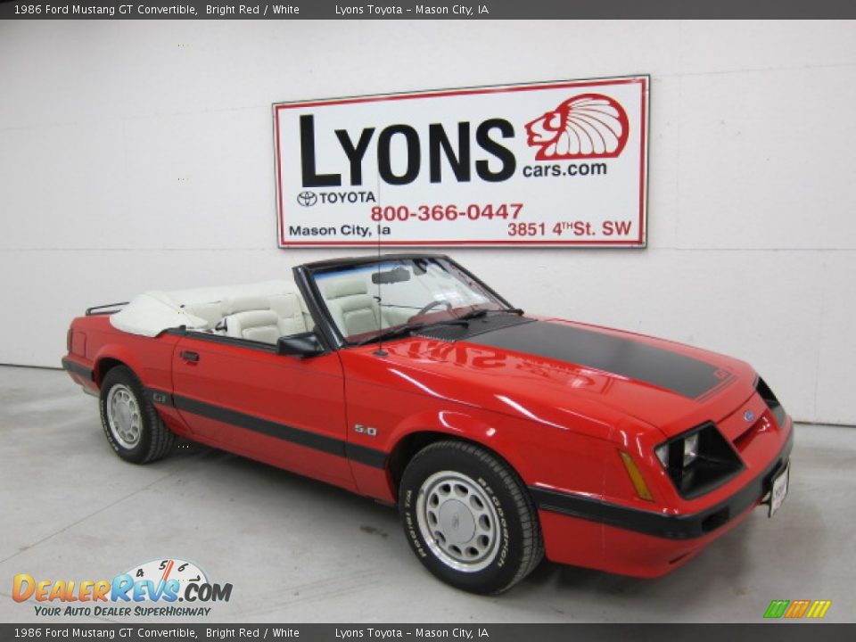 1986 Ford Mustang GT Convertible Bright Red / White Photo #14
