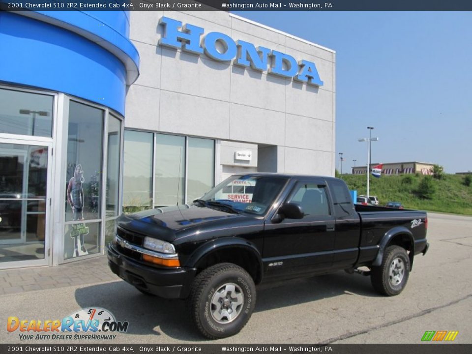 2001 Chevrolet S10 ZR2 Extended Cab 4x4 Onyx Black / Graphite Photo #1