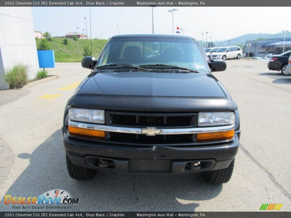 2001 Chevrolet S10 ZR2 Extended Cab 4x4 Onyx Black / Graphite Photo #11